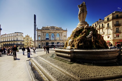 Place de la Comédie à montpellier, vue de la fontaine