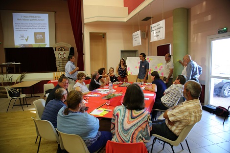 Photo d'un groupe lors d'un atelier de territoire avec les citoyens