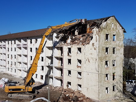 Destruction d'immeubles anciens