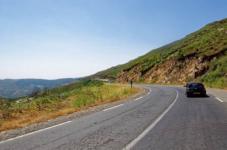 Route en bitume en Kabylie