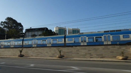 Train de banlieue d'Alger