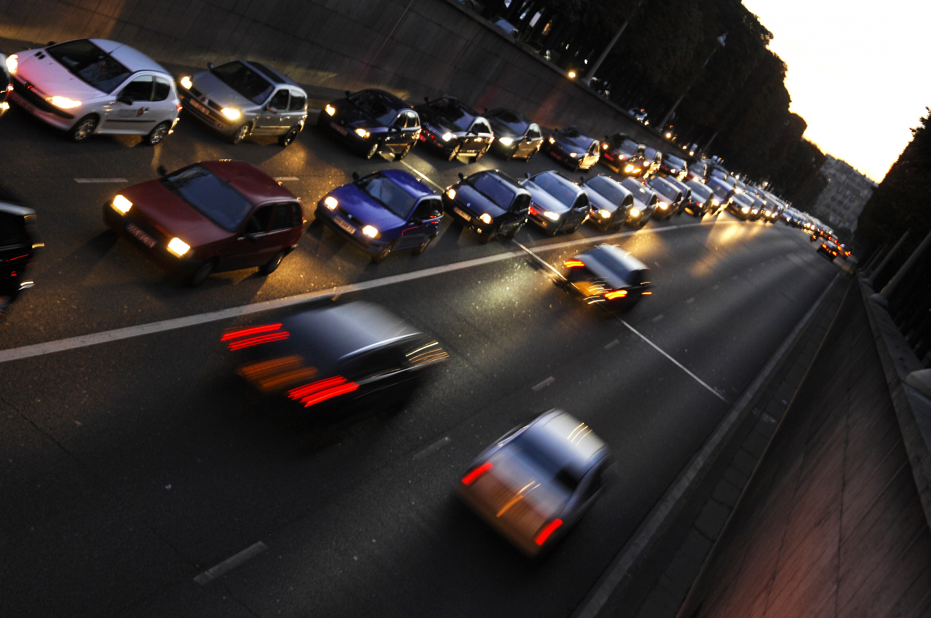 Régulation dynamique des vitesses : Projets de gestion dynamique du trafic.  Fiche n° 05 - Cerema