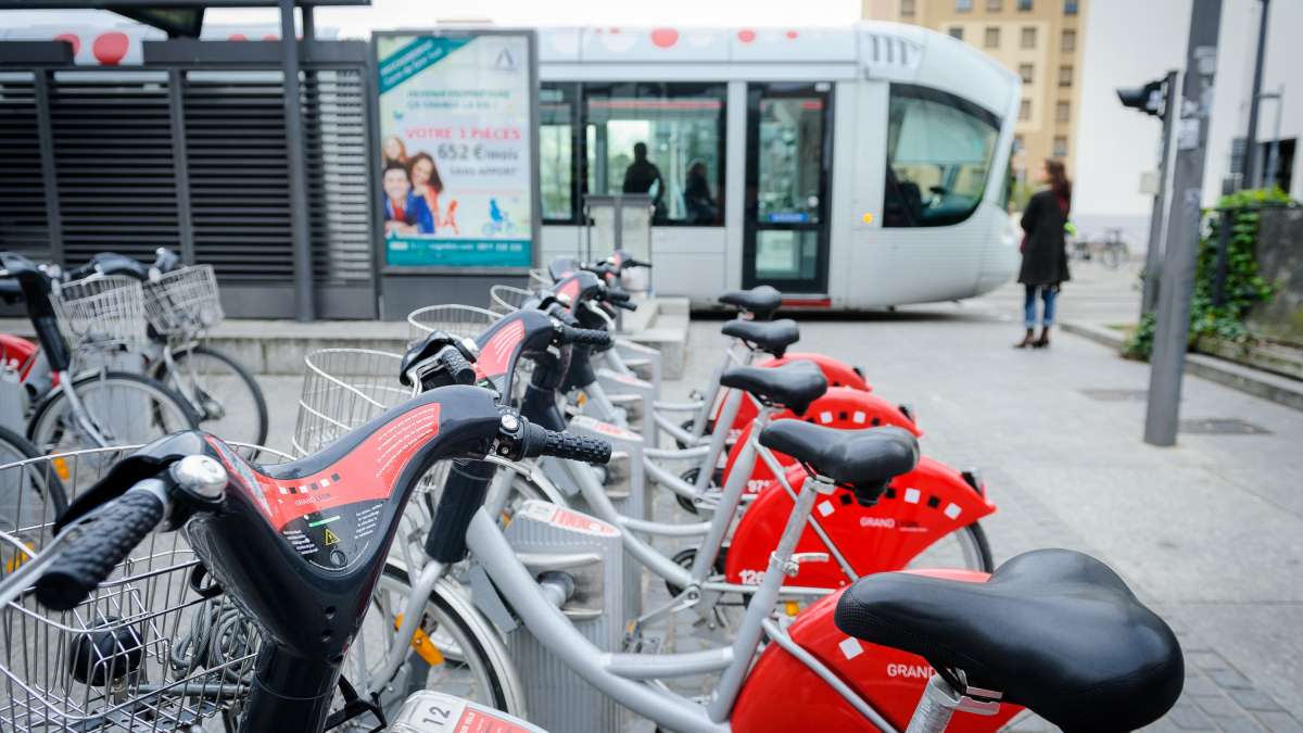 Station de vélos en libre service Vélo'V à la gare SNCF de Lyon Part-Dieu 