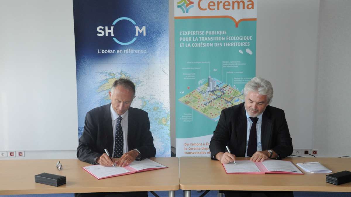 Signature de la conventions entre le Shom et le Cerema le 13 septembre 2018