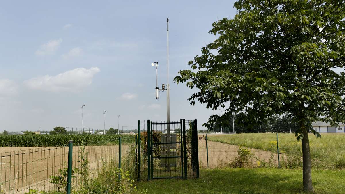 Station de mesure du bruit dans la campagne
