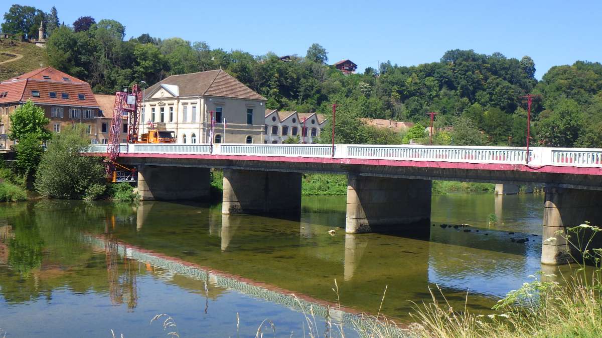 travaux sur le pont de l'Isle sur le Doubs