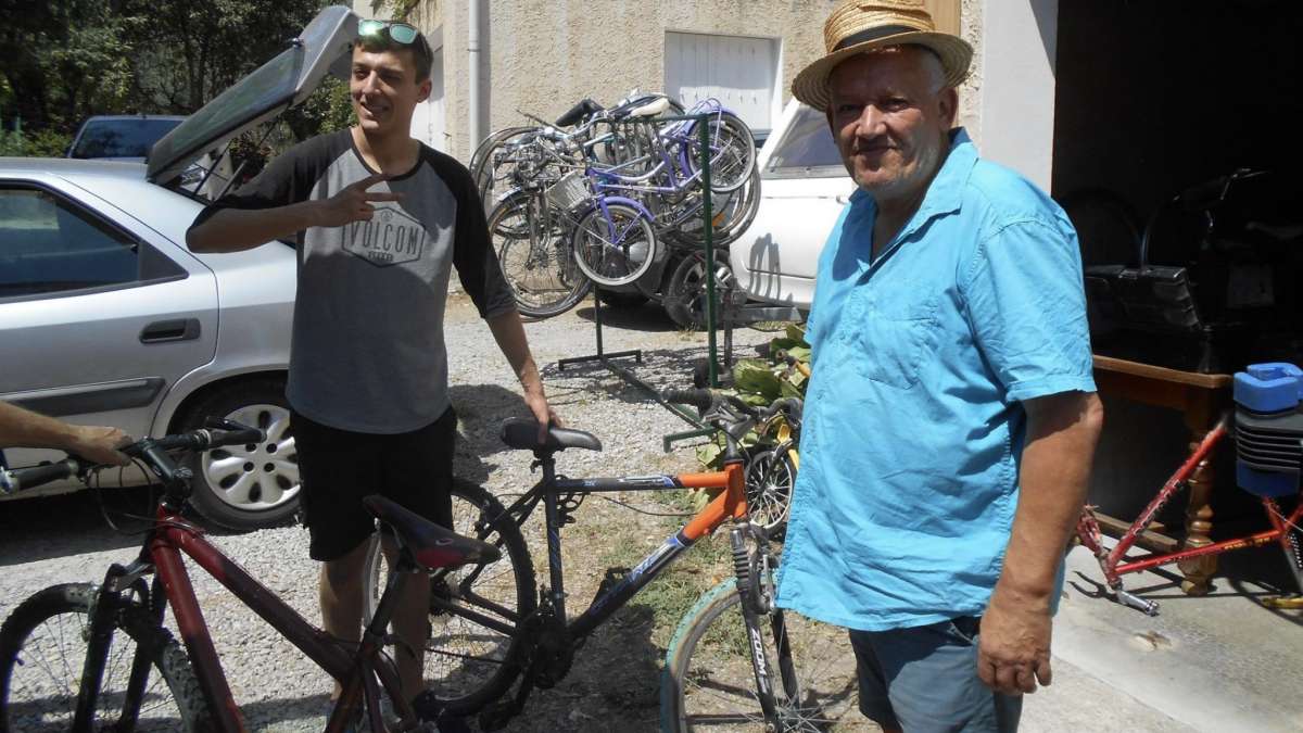 Association Carrefours des habitants du nyonsais et son espace vélo (réparation, location, achat, balades...)