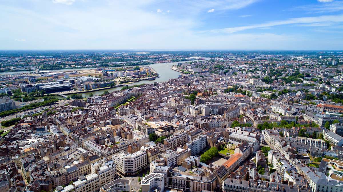 Vue aérienne du centre-ville de Nantes